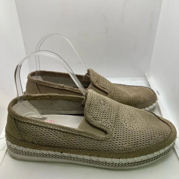 bernie mev. Women's Cream and Silver Slip-On Sneakers - Picture 4 of 7